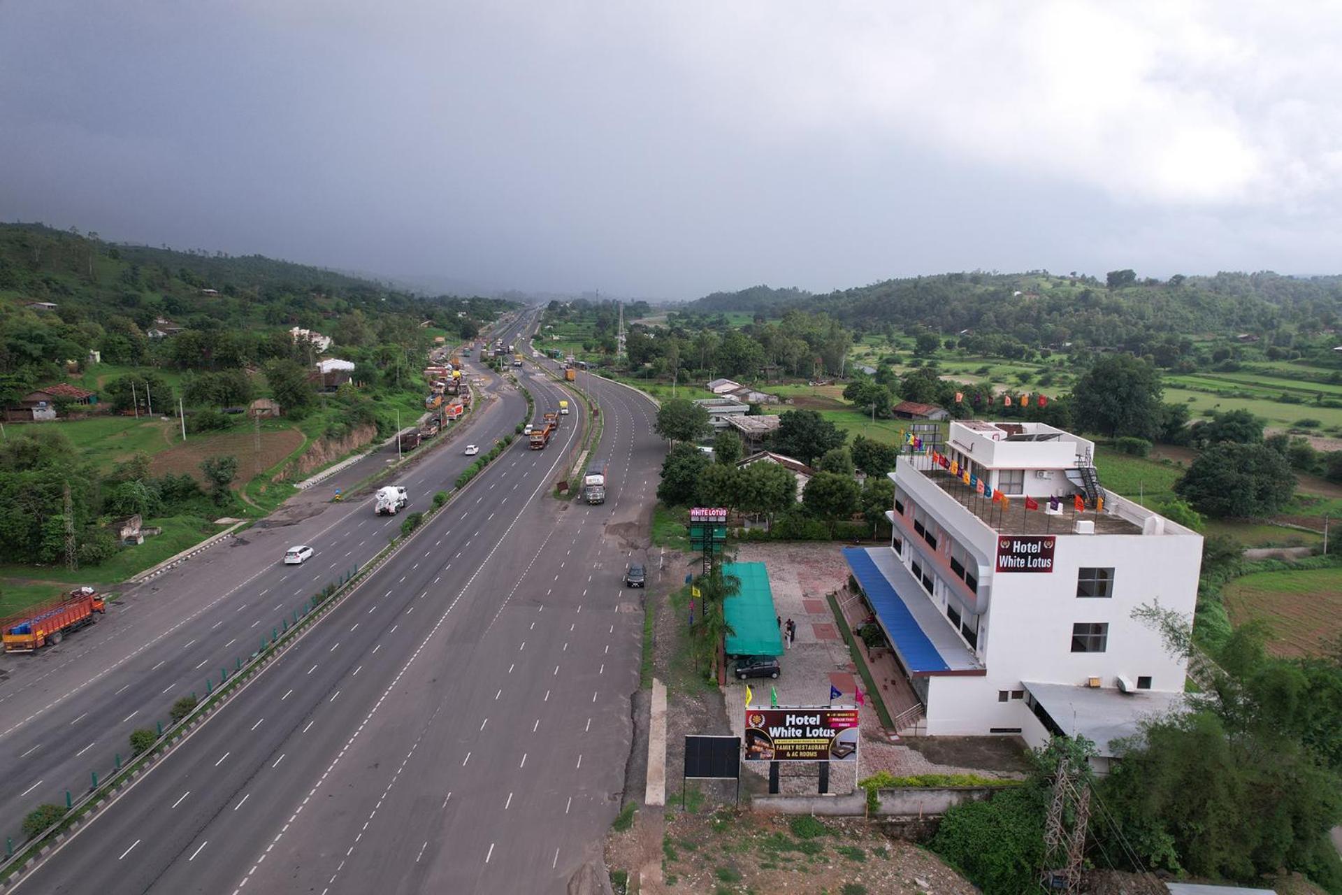 Dungarpur Hotel White Lotus מראה חיצוני תמונה